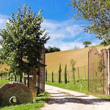 הוילה Castel San Felice Casale Rosso מראה חיצוני תמונה