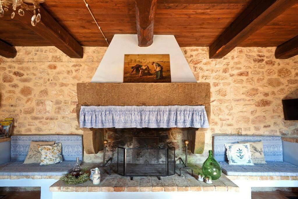 הוילה Castel San Felice Casale Rosso מראה חיצוני תמונה