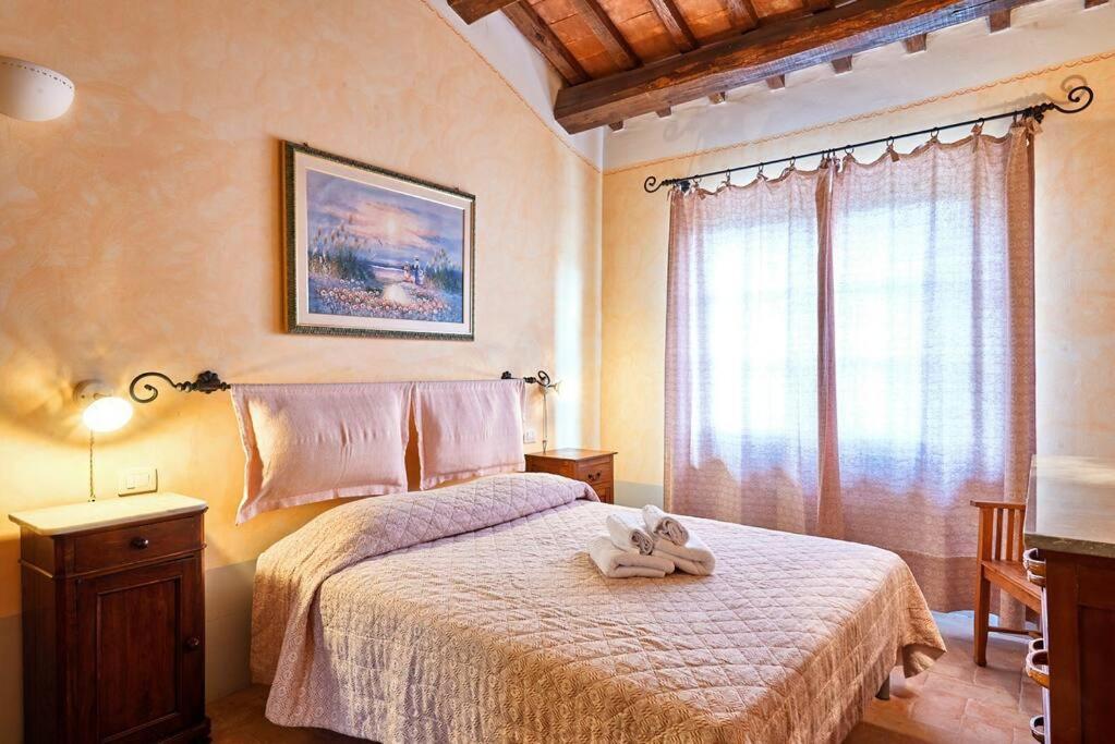 הוילה Castel San Felice Casale Rosso מראה חיצוני תמונה
