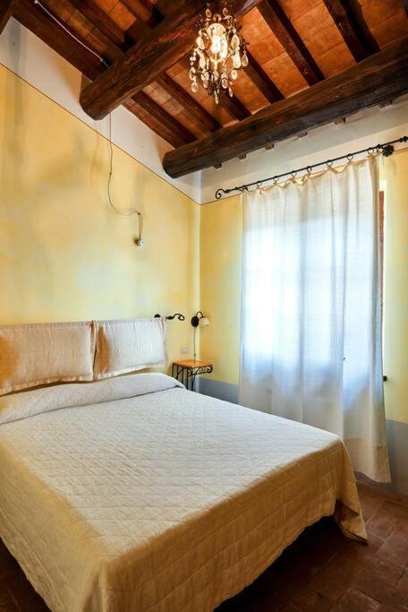 הוילה Castel San Felice Casale Rosso מראה חיצוני תמונה