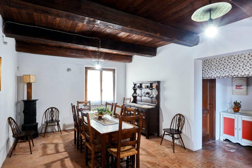 הוילה Castel San Felice Casale Rosso מראה חיצוני תמונה