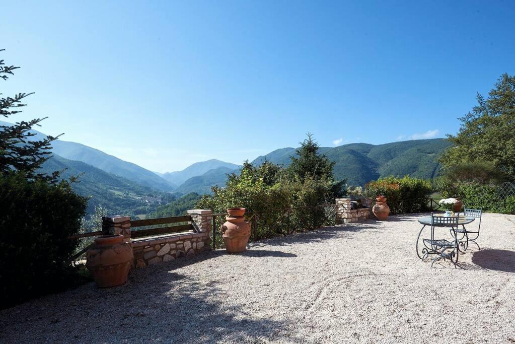 הוילה Castel San Felice Casale Rosso מראה חיצוני תמונה